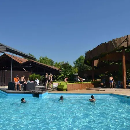 Mobil Famille 6 Pers. Avec Terrasse - Api-1-52-1644 Campeggio *